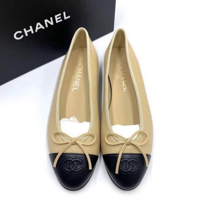 Original - Chanel Ballerina Flats Flatshoes Beige Black