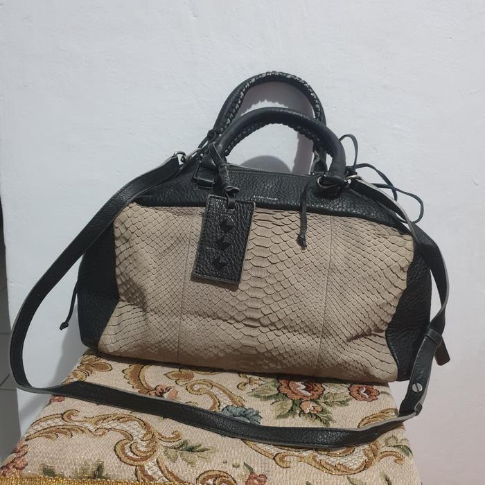 Tas Rouge & Lounge