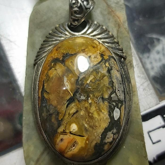 Pancawarna - Liontin Batu Akik