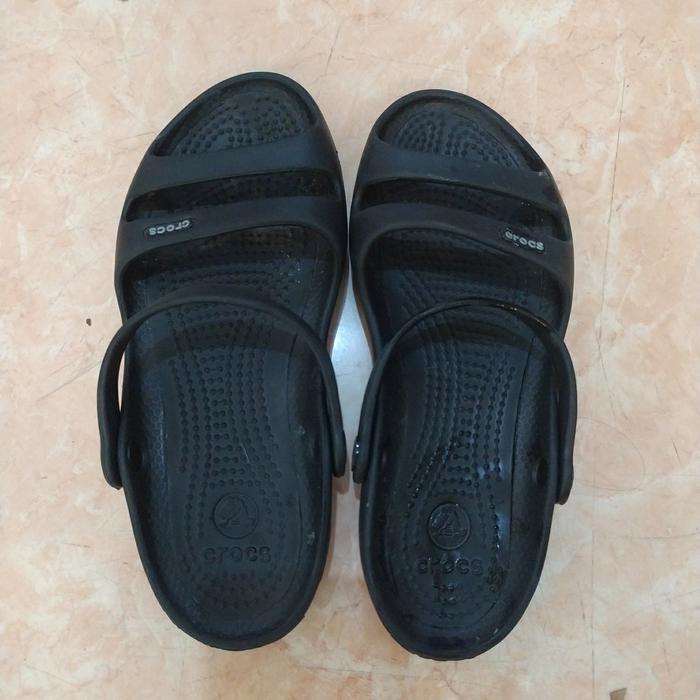 W6 sandal wanita crocs preloved