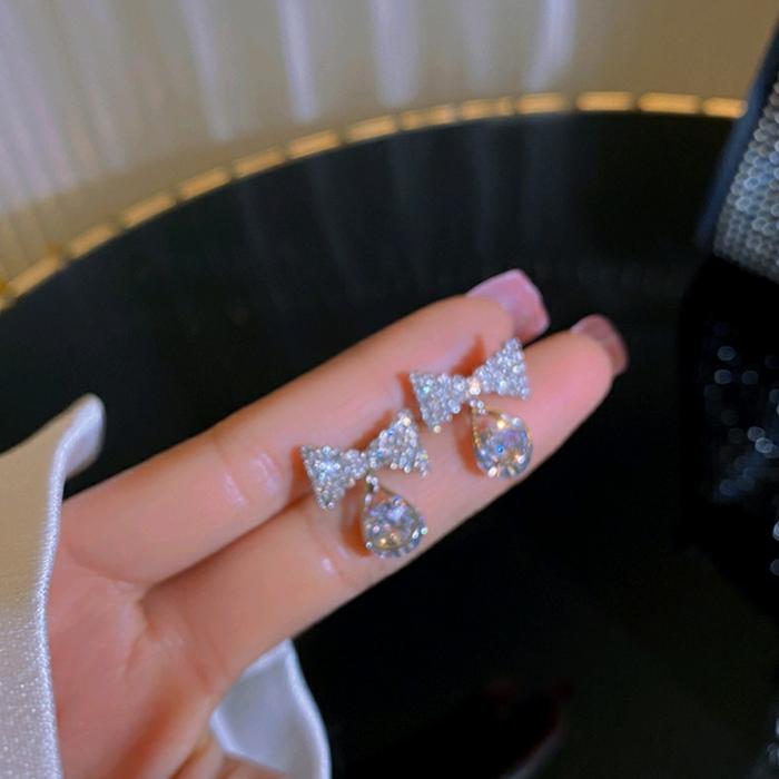 Anting Korea Pita Berlian