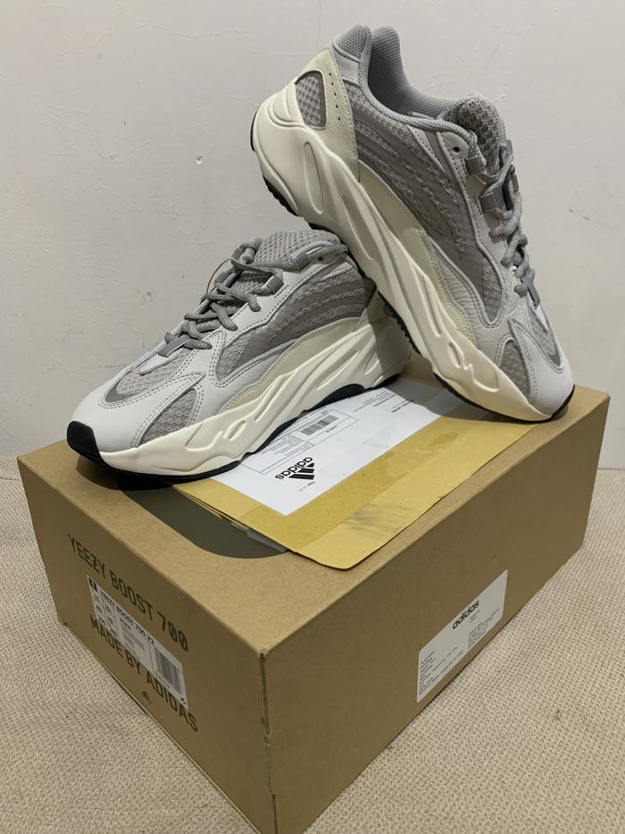 Adidas Yeezy Boost 700 V2 Static ORIGINAL BNIB