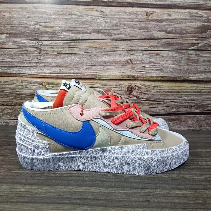Sepatu Nike Blazer Low x Sacai x Kaws