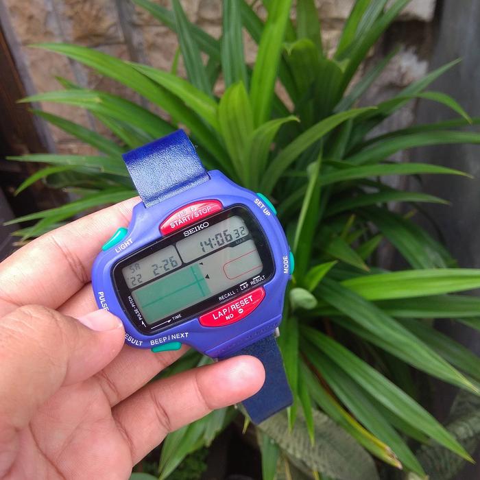 Jam tangan Vintage SEIKO Digital Watch PROA-4A10 PULSE GRAPH RUNNER