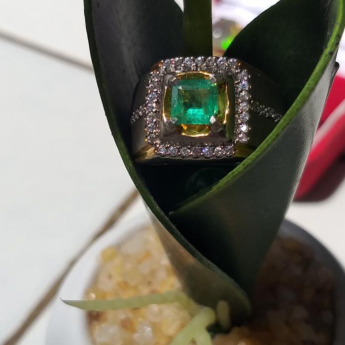 natural emerald beryl Colombia Ethiopia estimasi lab cgl