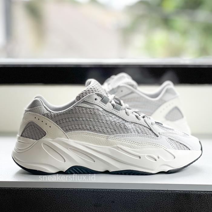 Adidas Yeezy Boost 700 V2 Static 2022