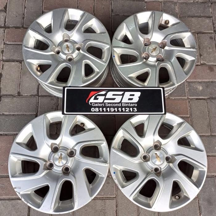 Velg Mobil Bekas Standar Chevrolet Ring 15 Lebar 6 Pcd 4x100 Et39
