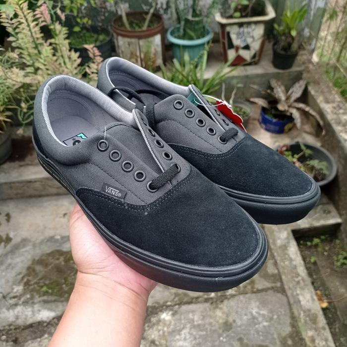 vans era comfycush x Neighborhood