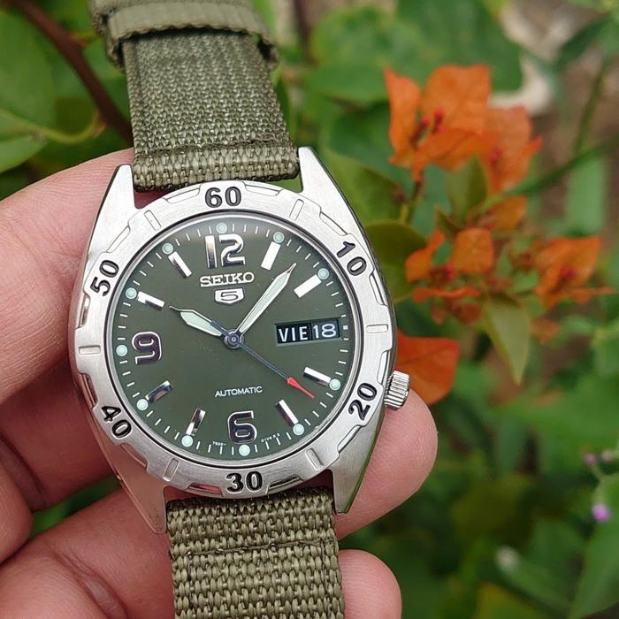 Seiko 5 7S26-00Z0 SNXE41