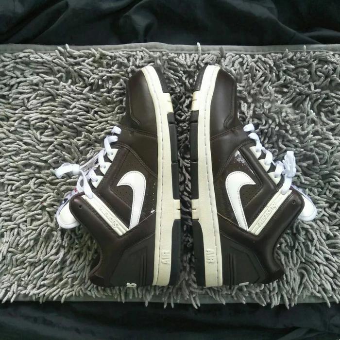 NIKE SB AIR FORCE 2 X SUPREME