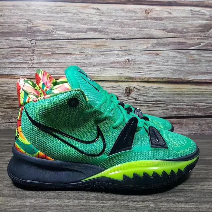 Sepatu Nike Kyrie 7 Weatherman