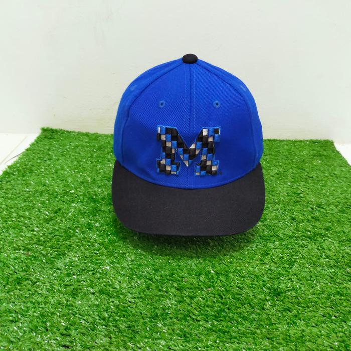 Topi NCAA Michigan