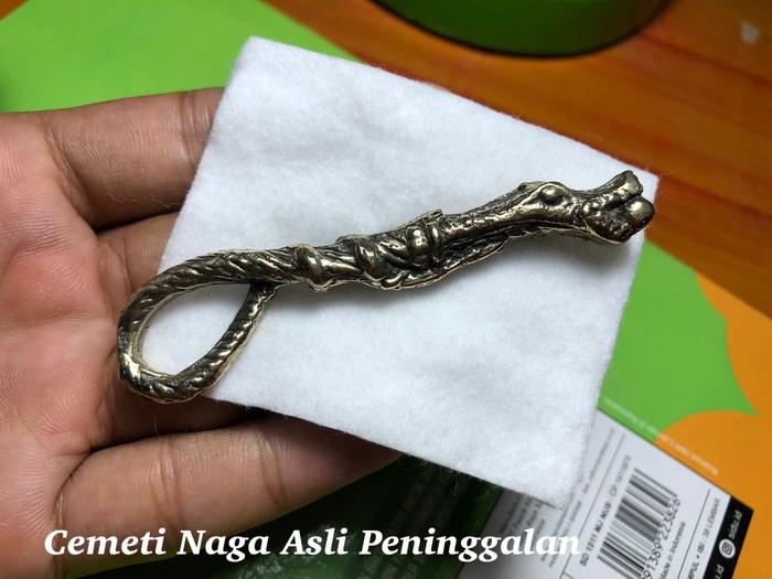 Cemeti Kuno Motif Naga Langka