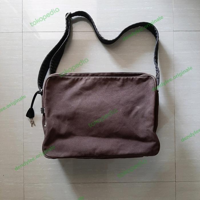 Tas Selempang Shoulder bag Prada Milano Italy Kanvas Not Filson Coach