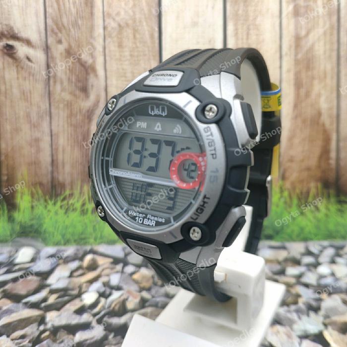 Jam Tangan Pria Q&Q QQ Digital Strap Karet Hitam M083J001Y Original