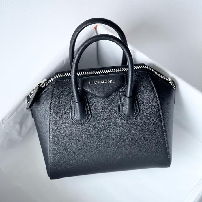 Original - Givenchy Antigona Mini Black Grained