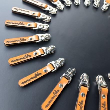 Zipper Puller/Gantungan Resleting Kulit Sapi Pull Up - CUSTOM LOGO