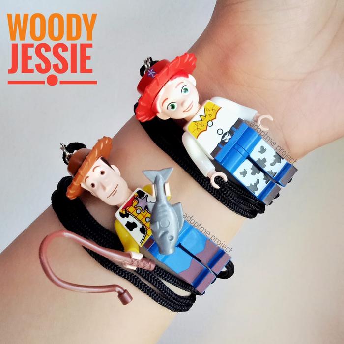 Gelang Lego Couple Toy Story Woody Jessie