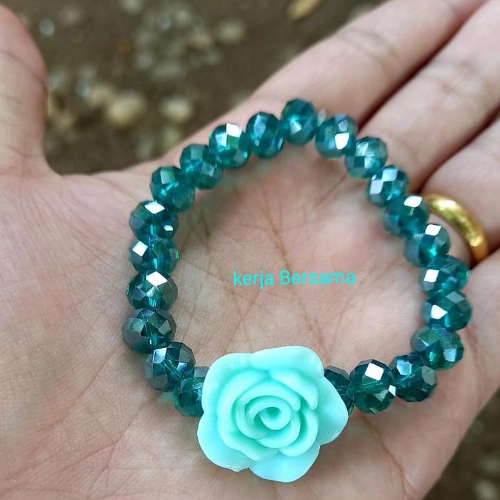 Gelang anak batu kristal bunga