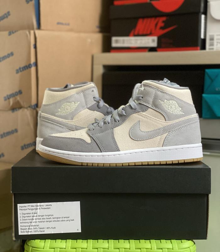 Air Jordan 1 Mid SE Coconut Milk Particle Grey