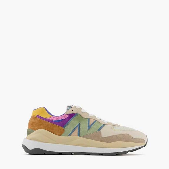 New Balance 57/40 Men's Sneakers - Calm Taupe with Vibrant Apricot