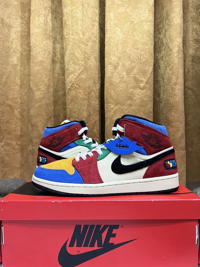 AIR JORDAN 1 MID SE BLUE FEARLESS 100% AUTHENTIC ORIGINAL SNEAKERS