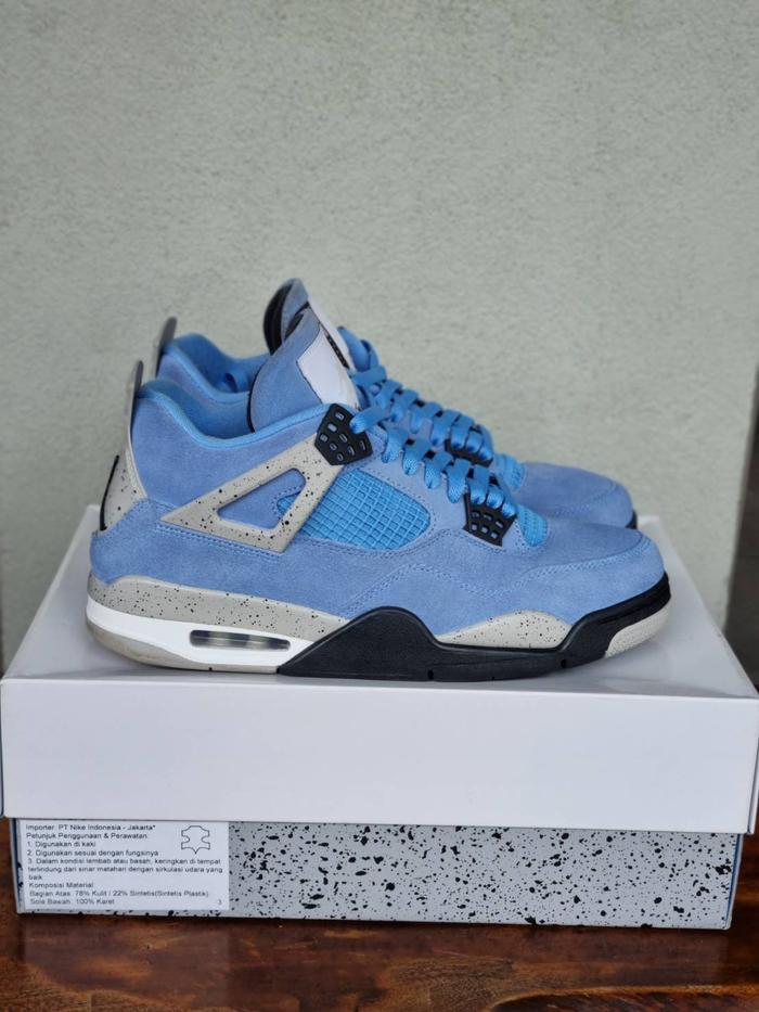 AIR JORDAN 4 UNIVERSITY BLUE 100% AUTHENTIC 100%