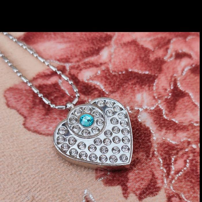 kalung quantum pendant