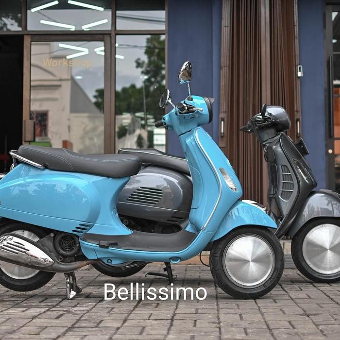 dop Moon original untuk vespa modern