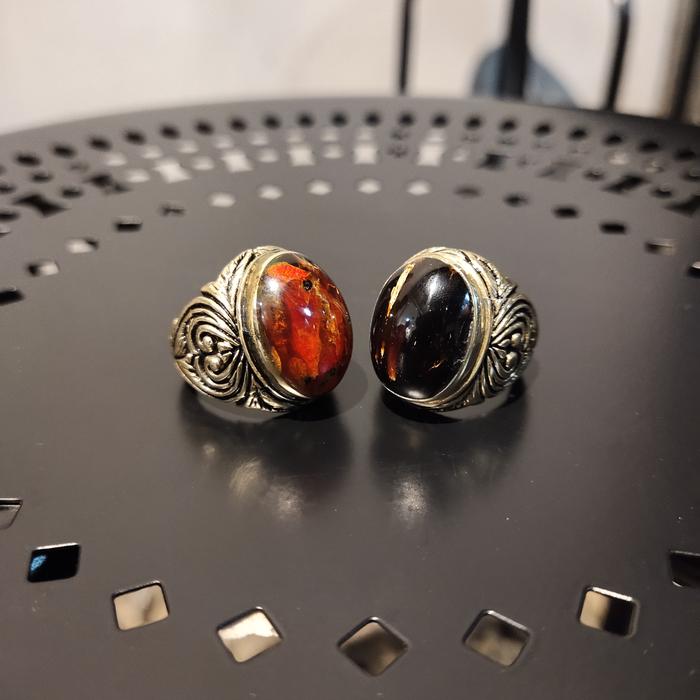 Cincin akik akar bahar merah kristal tembus cahaya