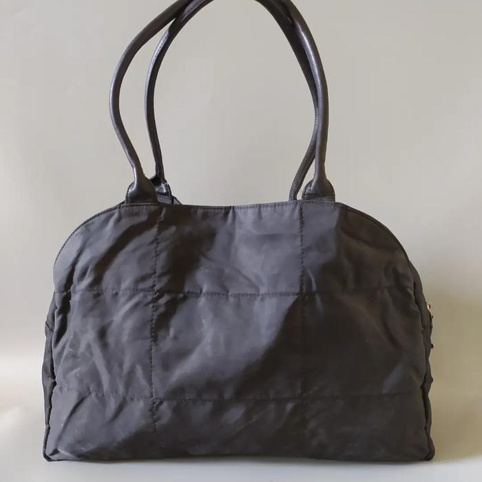 tas wanita prada