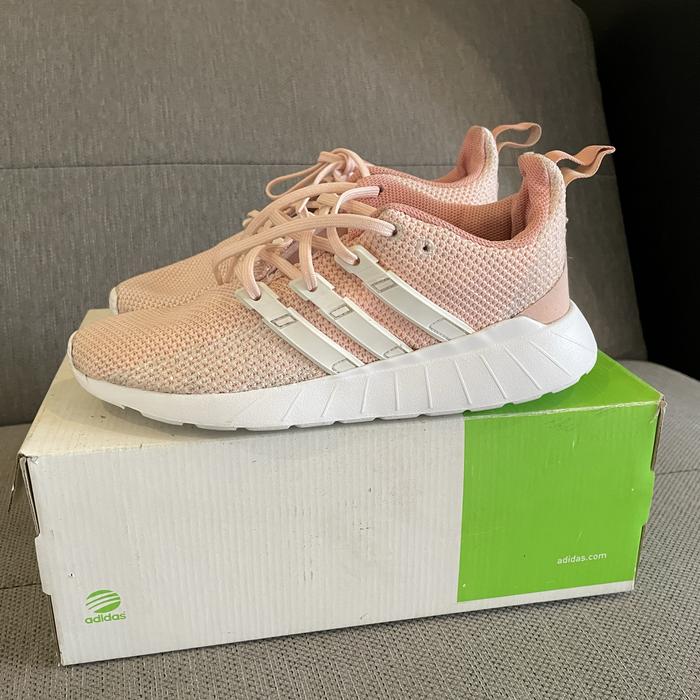 Adidas Questar Flow