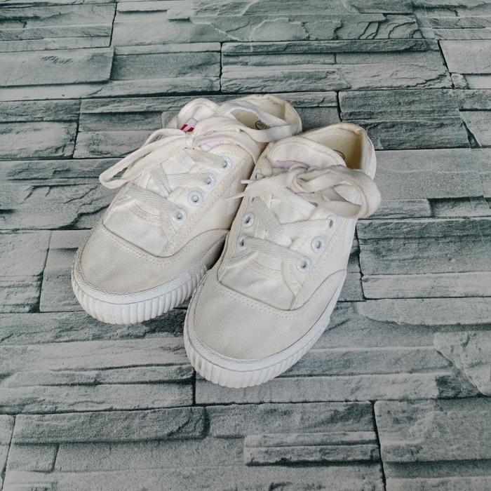 sepatu wanita slip on sepatu second warrior original size 34 insol 220