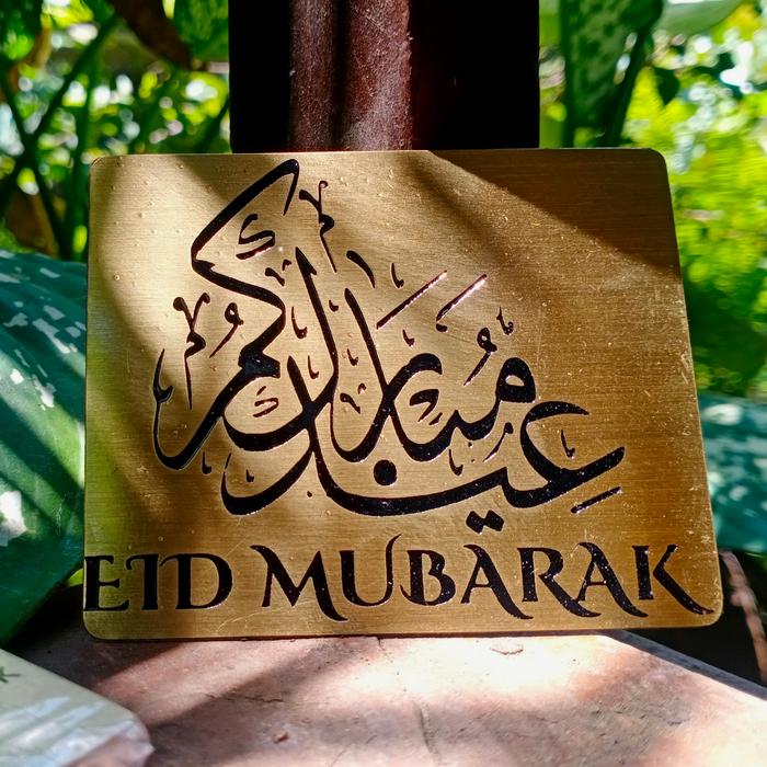 label plat kuningan hijab