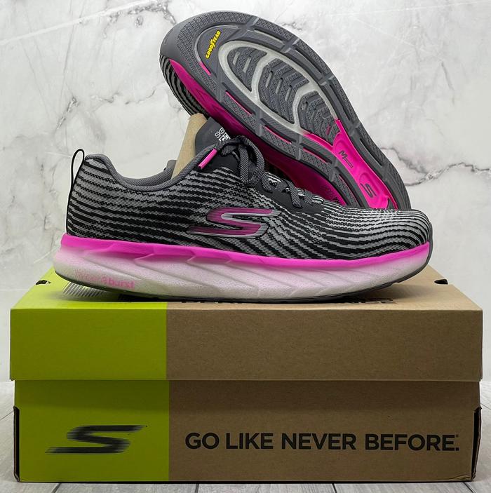 Sepatu Wanita SKECHERS GO RUN FORZA 4 Original 128095/BKHP