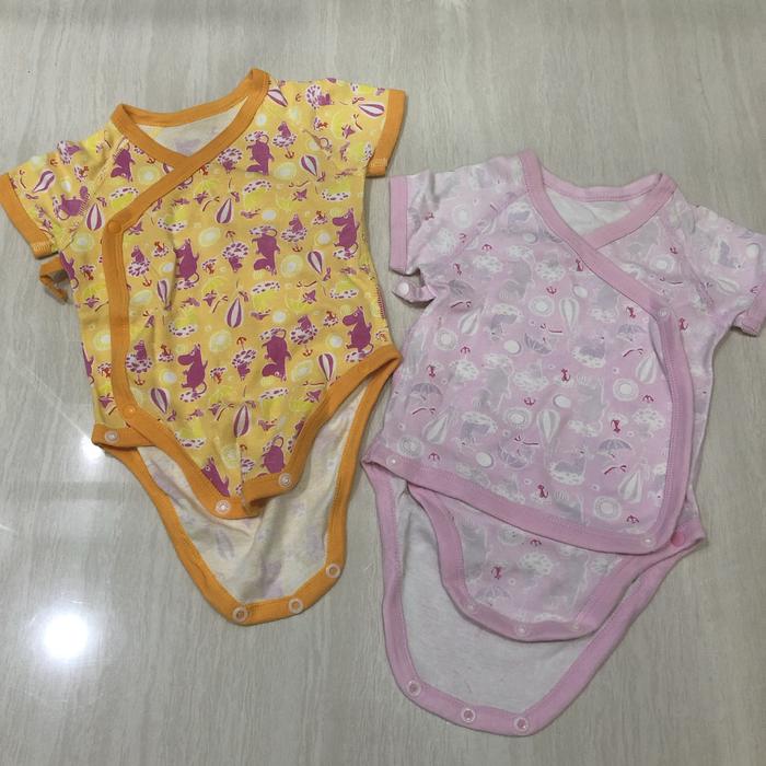 Preloved UNIQLO x MOONMIN Baby Girl Playsuit newborn set sz 0-3 mos