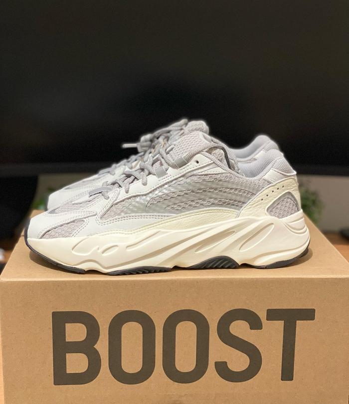 Yeezy Boost 700 V2 Static