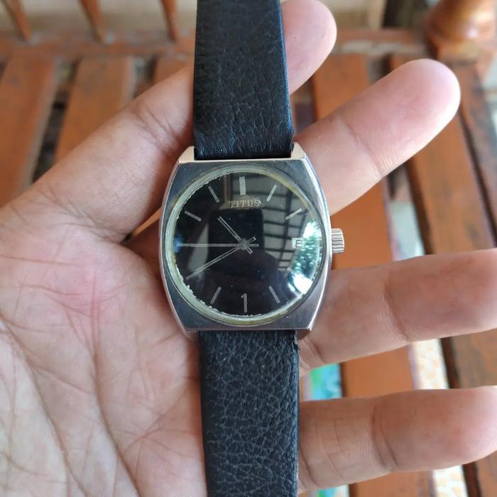 Titus Manual Winding
