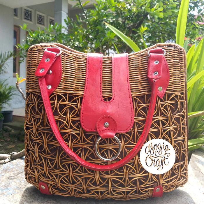 Tas Anyaman Rotan Tali Kulit