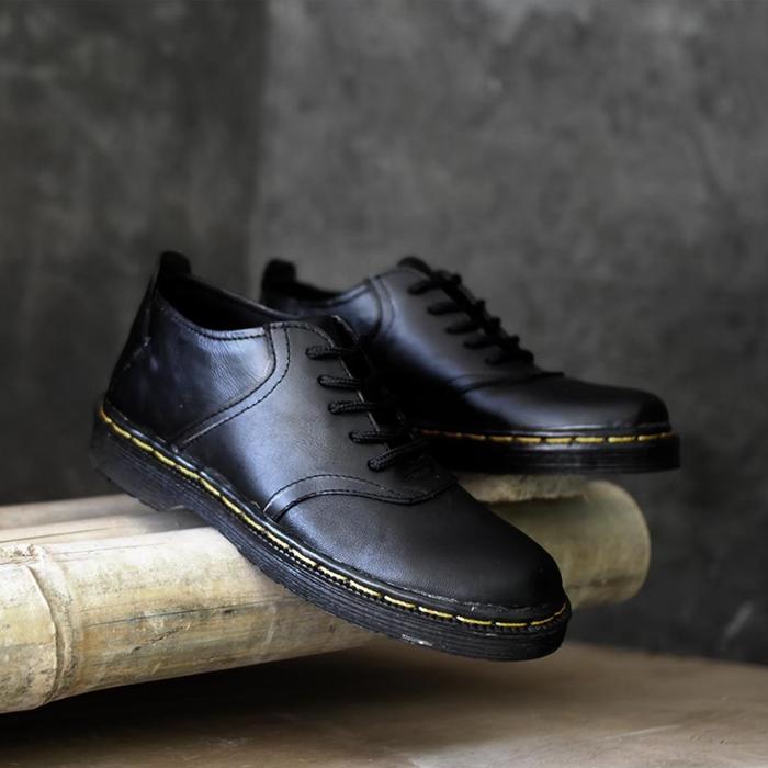SEPATU SNEAKERS KULIT SULTAN MEDANG BRODO ORIGINAL # BONUS KAOS KAKI.