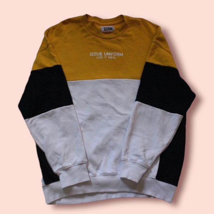 Crewneck IZZUE | Bekas Second Pancoat Uniqlo Disney NII Erigo Original