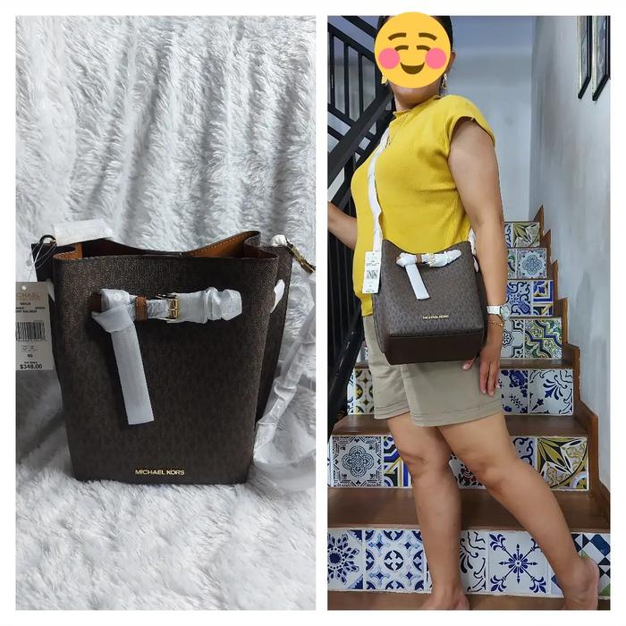 TAS WANITA MK EMILIA SMALL BUCKET LOGO BROWN