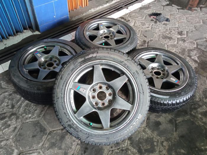 Velg Mobil Bekas Ring 15 SSR R15X7 Lubang 4 ET25-35 BAN 185 55 R15