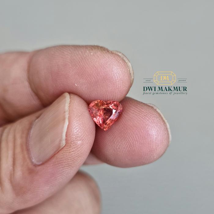 CGL Certified Beauty & Charming Color,NH 1.50 Ct PADPARADSCHA SAPPHIRE