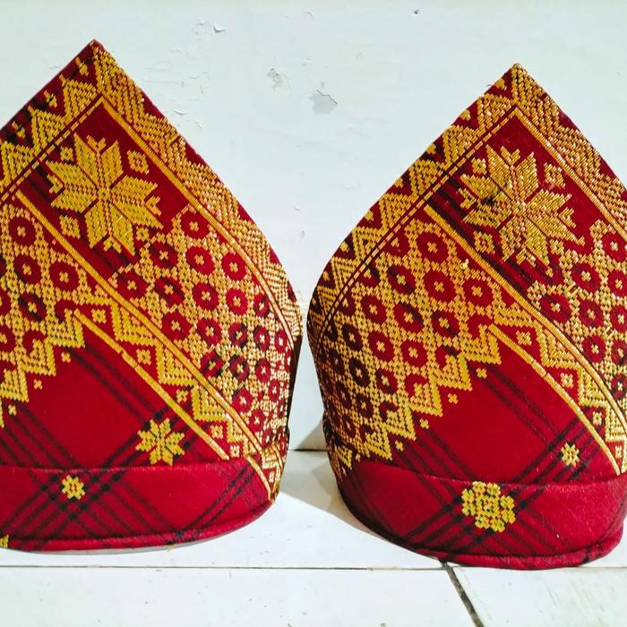 kikat tanjak songket Lampung
