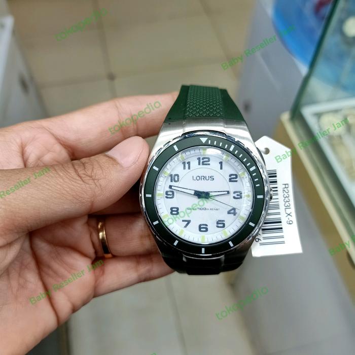 Jam Tangan Sport Analog LORUS R2333LX-9 White Dial Green Original