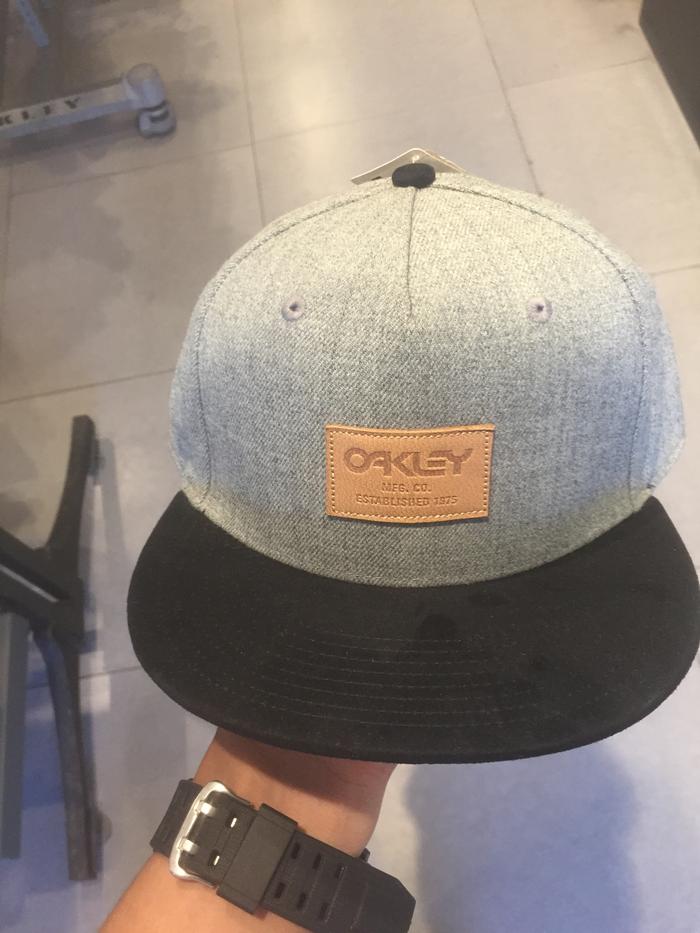 TOPI PRIA OAKLEY ORIGINAL REPO X GREY