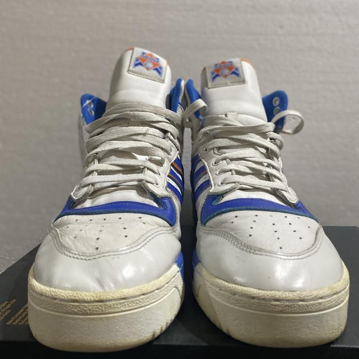 SEPATU SECOND ADIDAS RIVALRYâEWING SIZE 44 / 9,5