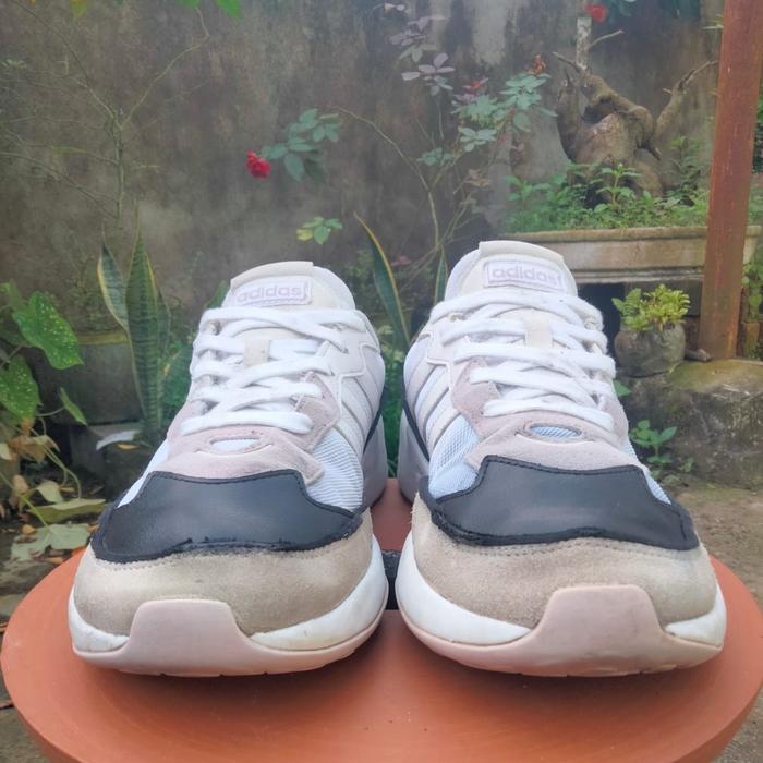 Sepatu Second Adidas Original Seri Neo Size 42 Insole 26 cm
