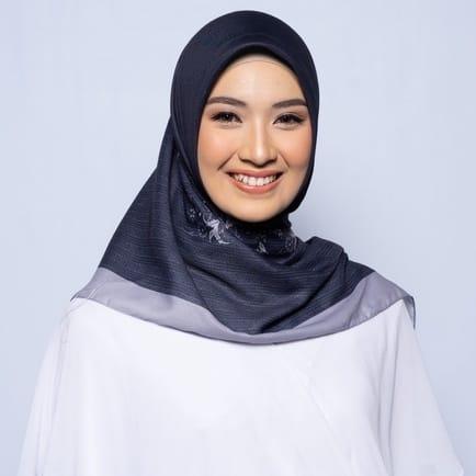 Hijab Segi Empat Elzatta Kaila Kaimana